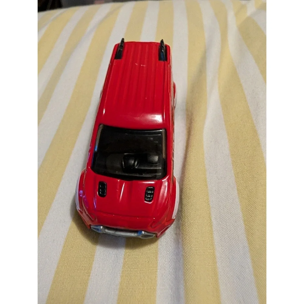 Hot Wheels 2014 Ford Transit Connect Red 1/64 Diecast Toy Van Car